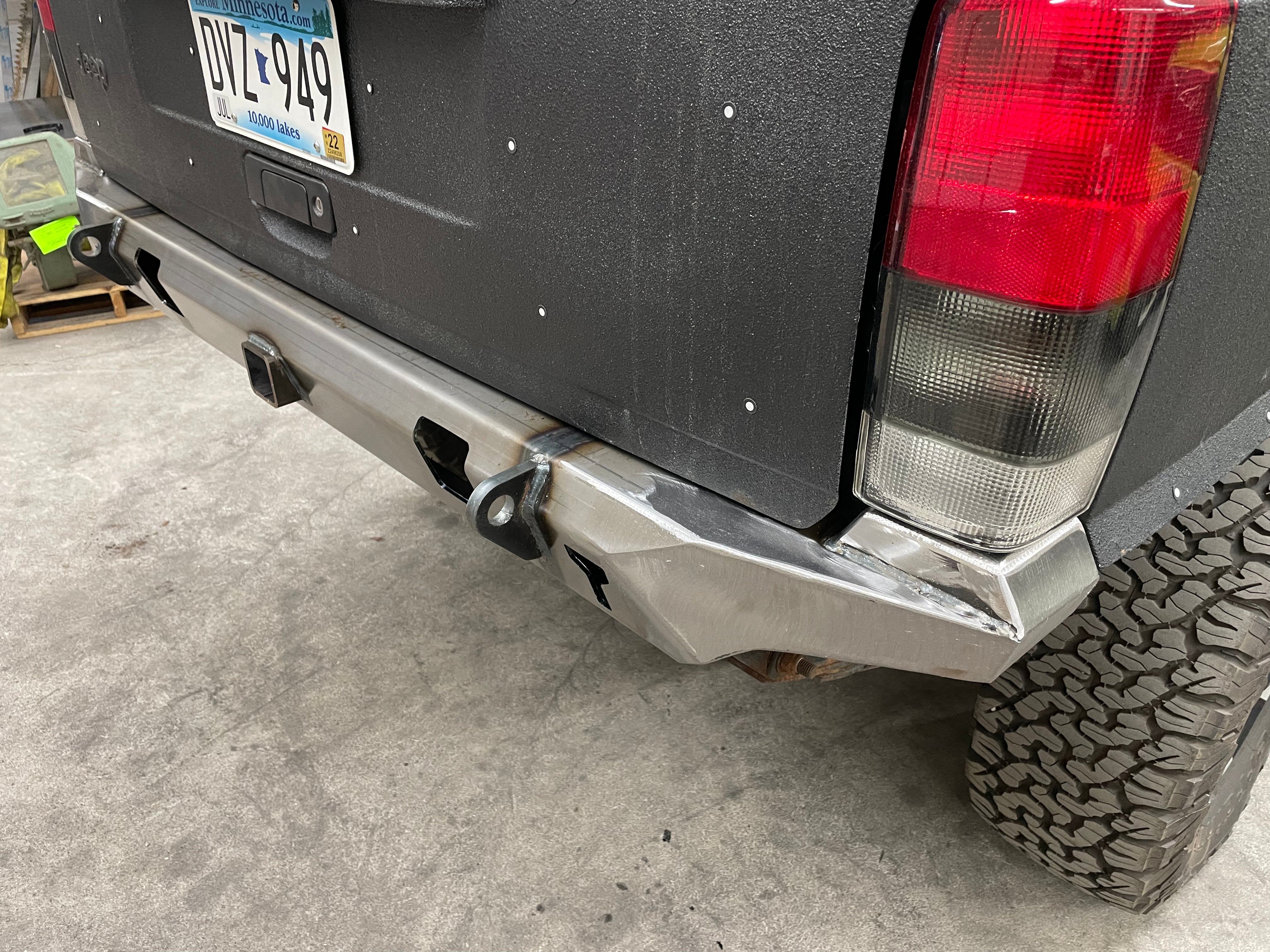 HiLine Cut and Fold Rear Bumper | Jeep Cherokee XJ (1984-2001)