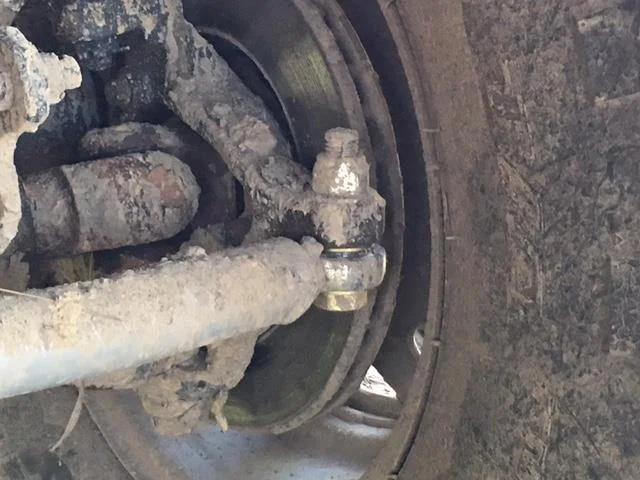 UTK driver side knuckle install